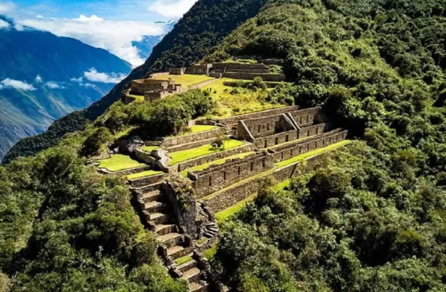 CHOQUEQUIRAO TREK 3 DAYS
