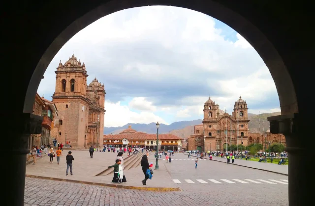 CUSCO CITY SACRED VALLEY AND MACHU PICCHU 3 DAYS TOUR