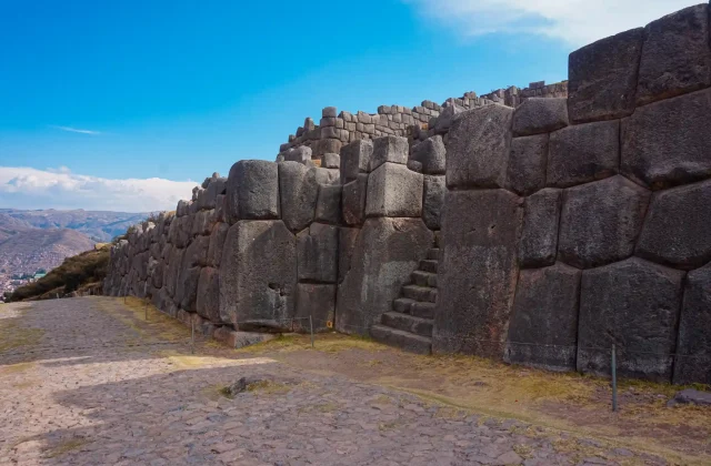 CUSCO CITY SACRED VALLEY AND MACHU PICCHU 3 DAYS TOUR