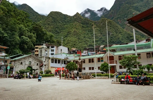 ONE DAY INCA TRAIL HIKE TO MACHU PICCHU