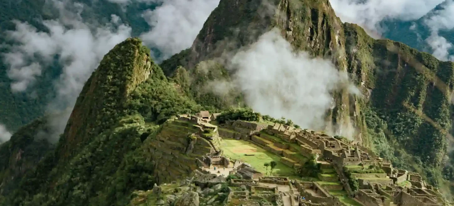 MACHU PICCHU TOUR BY CAR AND BY TRAIN 2D – 1N