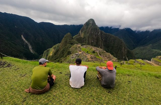 Machu Picchu tour by car 2 days