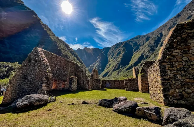 SACRED VALLEY AND MACHU PICCHU TOUR 2 DAYS FROM CUSCO