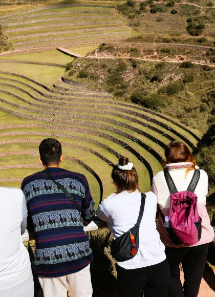 SACRED VALLEY AND MACHU PICCHU TOUR 2 DAYS FROM CUSCO SACRED VALLEY AND MACHU PICCHU TOUR 2 DAYS FROM CUSCO