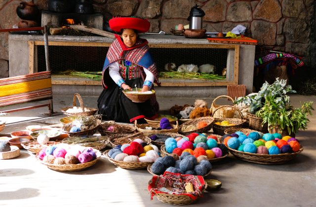 SACRED VALLEY AND MACHU PICCHU TOUR 2 DAYS FROM CUSCO
