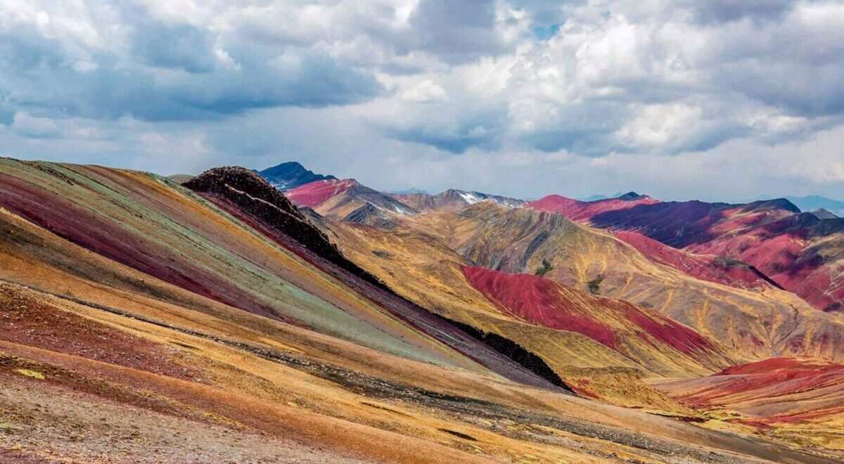 PALCOYO MOUNTAIN FULL-DAY TOUR PALCOYO MOUNTAIN FULL-DAY TOUR