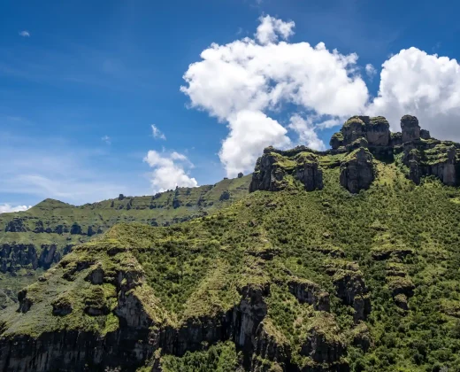 Waqrapukara Trek – Amazing Full-Day Tour from Cusco