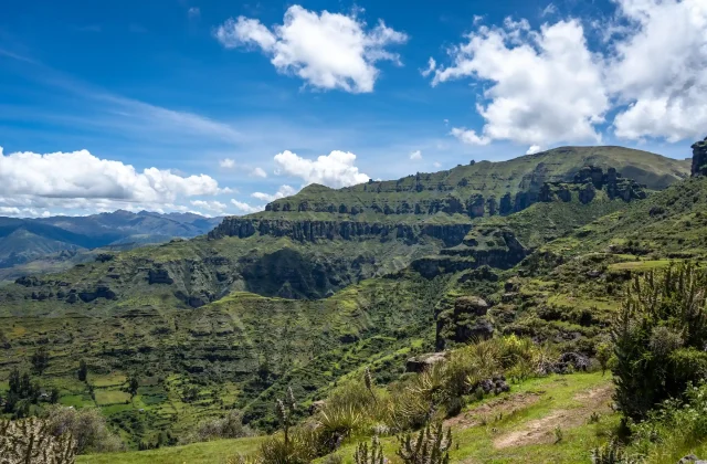 The Waqrapukara Trek Full-Day