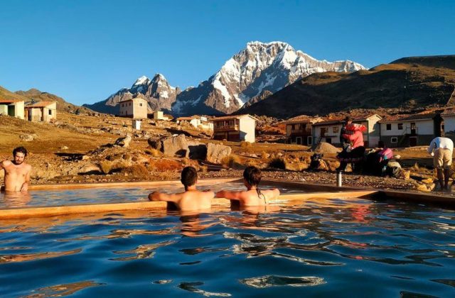 AUSANGATE FULL DAY TOUR 7 LAKES