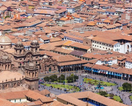Cusco Churches Tour: Colonial Art, Baroque Altars and Inca Foundations