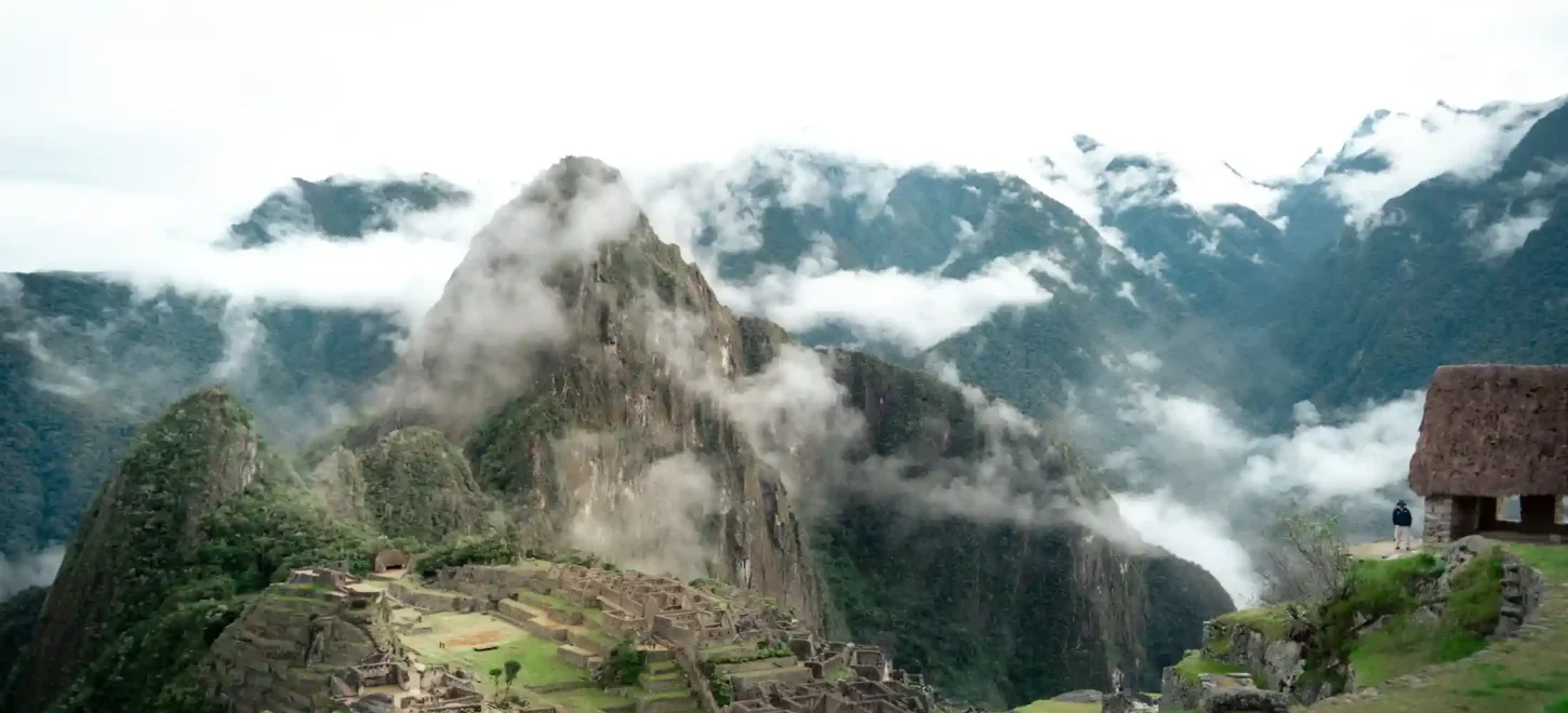 2-DAY MACHU PICCHU ADVENTURE BY TRAIN WITH OVERNIGHT IN AGUAS CALIENTES