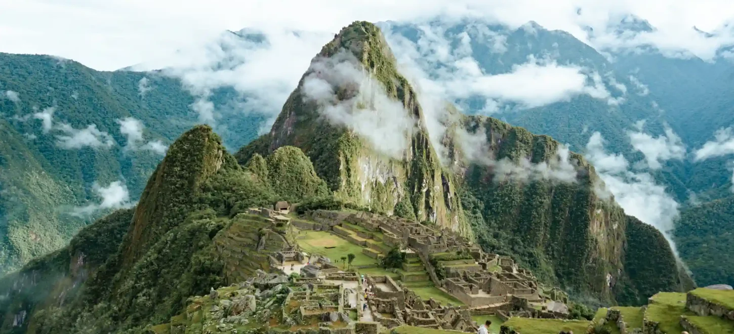 Machu Picchu & Rainbow Mountain Tour: 6 Days