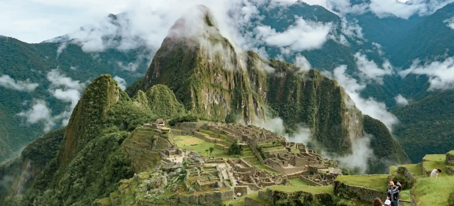 Machu Picchu & Rainbow Mountain Tour: 6 Days