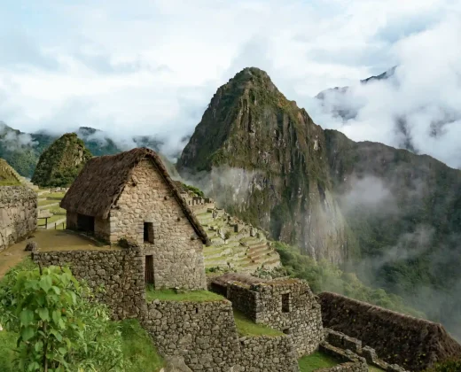 2-DAY MACHU PICCHU ADVENTURE BY TRAIN WITH OVERNIGHT IN AGUAS CALIENTES
