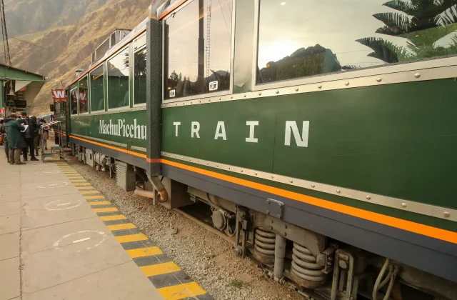 INCA TRAIL 4 DAYS TO MACHU PICCHU