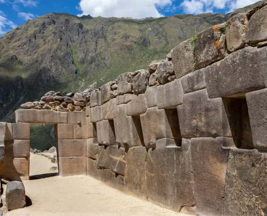 SACRED VALLEY OF THE INCAS FULL DAY TOUR: Chinchero, Moray, Maras, Ollantaytambo and Pisac