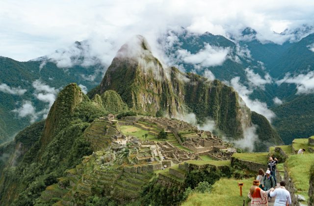SACRED VALLEY AND MACHU PICCHU TOUR 2 DAYS FROM CUSCO