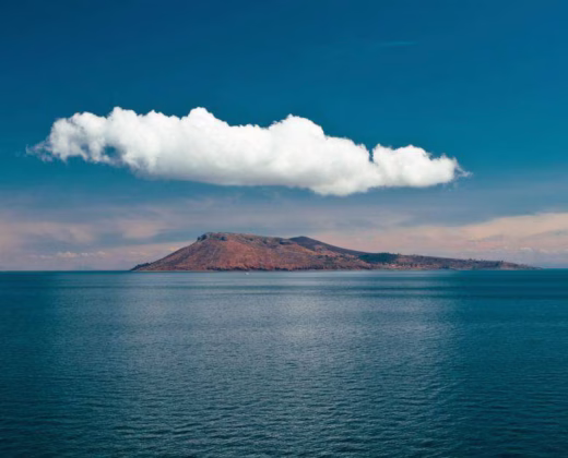 LAKE TITICACA 2-DAY TOUR: Uros, Amantani & Taquile Islands with a Local Homestay