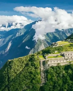 CHOQUEQUIRAO TREK 3 DAYS FROM CUSCO: The Fast Route to Peru’s Emptiest Inca City