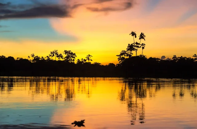 colorful-amazonian-sunset