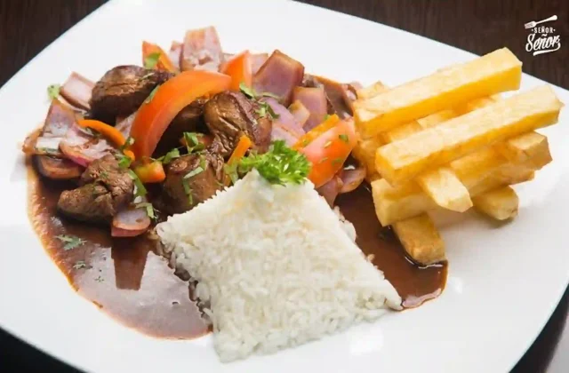 lomo-saltado-peruvian-stir-fried-beef